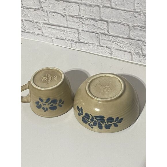 Pfaltzgraff Folk Art Stoneware Bowl Tan Blue Floral Primitive Country 6.25” - Picture 9 of 15